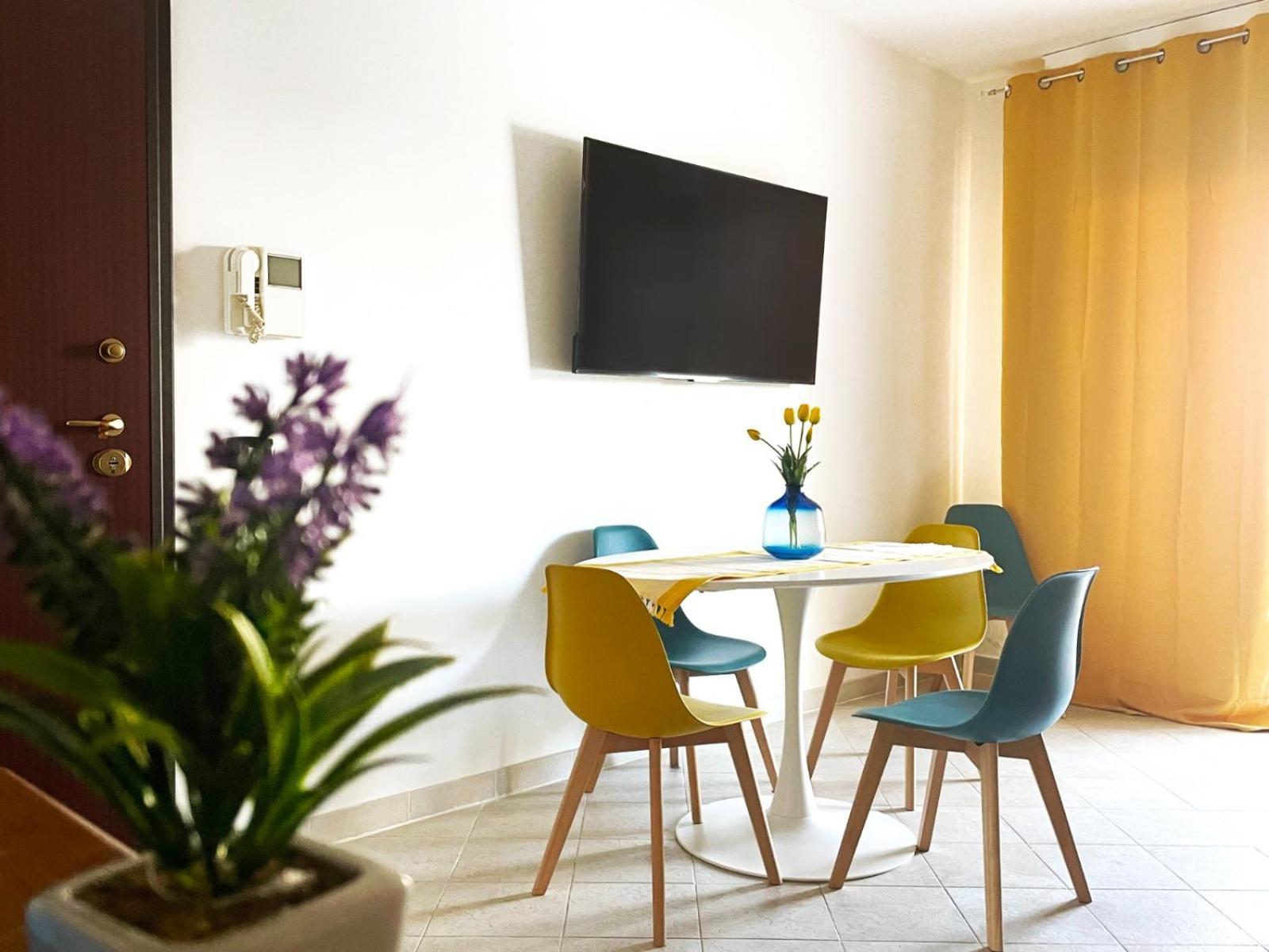 Cocteau House Apartment ออลเบีย ภายนอก รูปภาพ